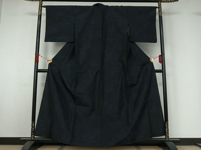 平和屋着物▽上質な紬　単衣　草花文　黒地　正絹　逸品　AABJ1774jh