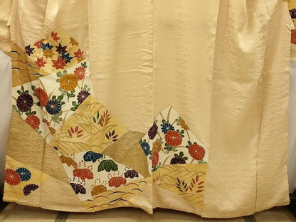 平和屋着物■豪華振袖　駒刺繍　裂取草花文　金彩　正絹　逸品　AABJ1872sx
