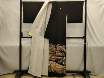 平和屋着物■豪華黒留袖　作家物　駒刺繍　花鳥文　暈し染め　金彩　正絹　逸品　AABJ1886sx