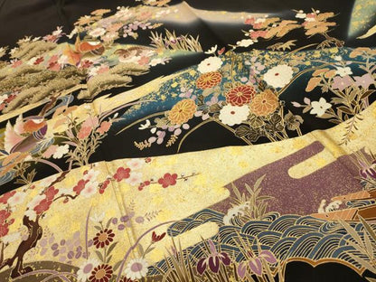平和屋着物■豪華黒留袖　作家物　駒刺繍　花鳥文　暈し染め　金彩　正絹　逸品　AABJ1886sx
