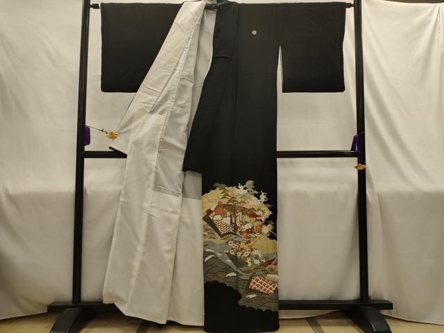 平和屋着物■豪華黒留袖　松竹梅地紙重ね風景文　金彩　正絹　逸品　AABJ1889sx