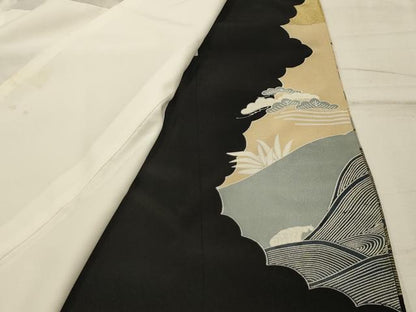 平和屋着物■豪華黒留袖　松竹梅地紙重ね風景文　金彩　正絹　逸品　AABJ1889sx
