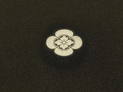 平和屋着物■豪華黒留袖　駒刺繍　松竹梅孔雀花短冊文　金彩　正絹　逸品　AABJ1894sx