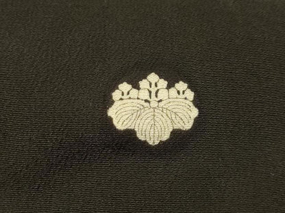 平和屋着物■豪華黒留袖　駒刺繍　花車文　金銀彩　銀糸　正絹　逸品　AABJ1898sx