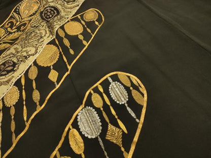 平和屋着物■豪華黒留袖　駒刺繍　孔雀羽文　金彩　正絹　逸品　AABJ1904sx
