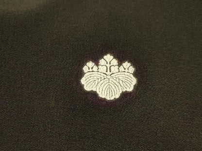 平和屋着物■豪華黒留袖　駒刺繍　孔雀羽文　金彩　正絹　逸品　AABJ1904sx