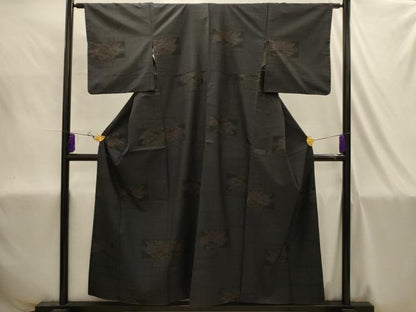 平和屋着物■本場大島紬　7マルキ　色紙松風景文　正絹　逸品　AABJ1917sx