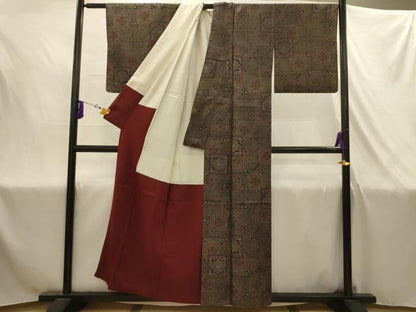 平和屋着物■本場染大島紬　色紙重ね花天井文　正絹　逸品　AABJ1981sx