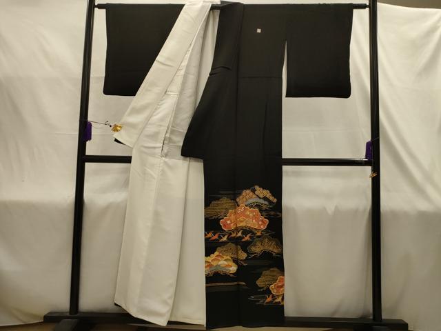 平和屋着物■豪華黒留袖　駒刺繍　松取飛鶴宝尽くし　金彩　正絹　逸品　AABJ2010sx