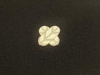 平和屋着物■豪華黒留袖　駒刺繍　松取飛鶴宝尽くし　金彩　正絹　逸品　AABJ2010sx