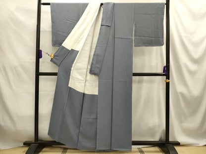 平和屋着物■上質な色無地　紋意匠　鉛色　正絹　逸品　未使用　AABJ2071sx