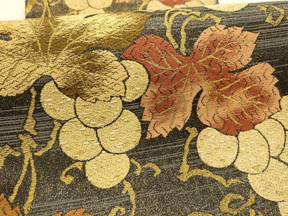 平和屋着物●六通柄袋帯　唐織　葡萄蔦の葉文　金糸　正絹　逸品　AABJ2167sx