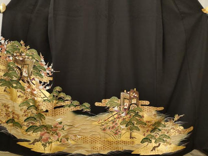 平和屋着物■豪華黒留袖　御所車梅松文　金彩　正絹　逸品　AABJ2221st