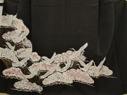 平和屋着物■豪華黒留袖　飛鶴枝松文　金彩　正絹　逸品　AABJ2314st