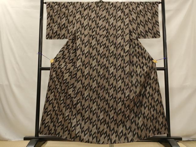 平和屋着物■本場大島紬　7マルキ　幾何学文様　正絹　逸品　未使用　AABJ2368st