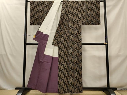 平和屋着物■本場大島紬　7マルキ　幾何学文様　正絹　逸品　未使用　AABJ2368st
