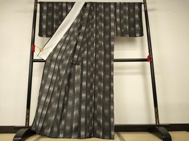 平和屋着物＊夏物　小紋　縦絽　間道　黒地　洗える着物　未使用　AABJ2538jd