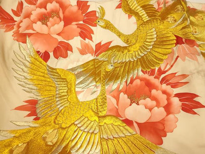 平和屋本店●色打掛　和装　婚礼　結婚式　花嫁　神社挙式　駒刺繍　鳳凰牡丹文　金彩　金銀糸　逸品　AABJ2574fw
