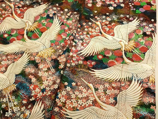 平和屋本店●色打掛　和装　結婚式　神社挙式　婚礼　花嫁　唐織　暈し染め　飛鶴草花文　金銀糸　黒地　逸品　AABJ2644fw