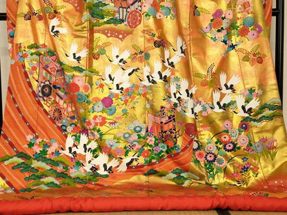 平和屋本店●本手描友禅作家 秋山章 色打掛 婚礼 和装 神社挙式 結婚式 花嫁 御所車絵巻花鳥文 金銀彩 暈し染め 逸品 AABJ2645fw