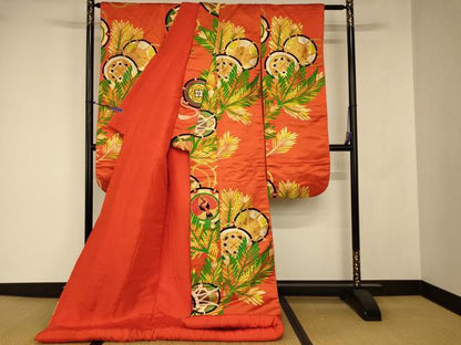 平和屋本店●色打掛　和装　婚礼　結婚式　花嫁　神社挙式　唐織　花鳥花鼓文　金糸　逸品　AABJ2673fw