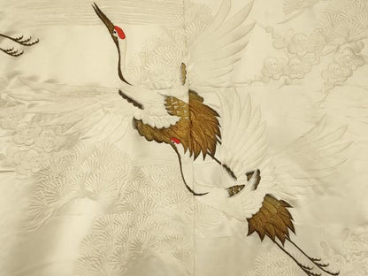 平和屋本店●白打掛　白無垢　和装　婚礼　結婚式　花嫁　神社挙式　総刺繍　松竹梅飛鶴文　金糸　逸品　AABJ2681fw