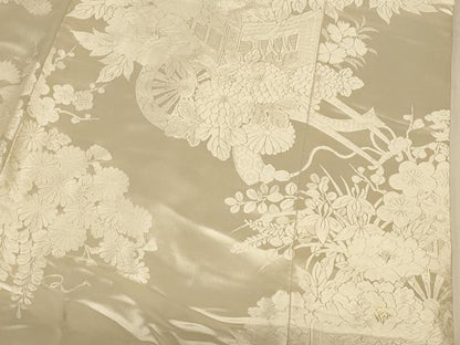 平和屋本店●白打掛　白無垢　和装　婚礼　結婚式　花嫁　神社挙式　唐織　御所車枝花文　逸品　AABJ2687fw