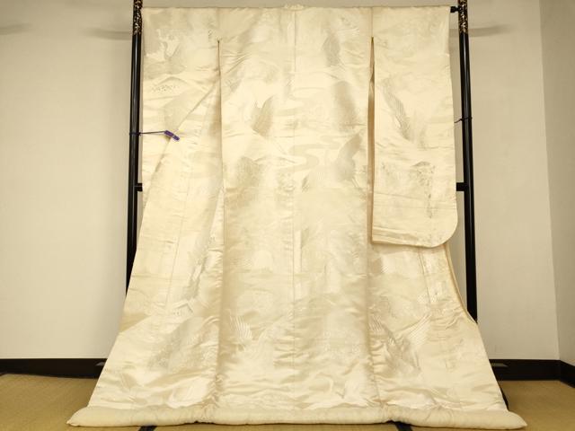 平和屋本店●白打掛　白無垢　和装　婚礼　結婚式　花嫁　神社挙式　唐織　飛鶴山重ね草花文　逸品　AABJ2713fw