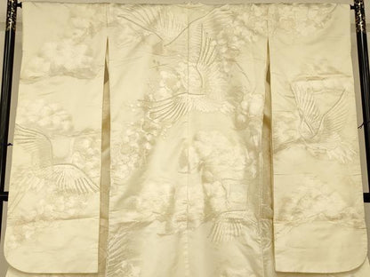 平和屋本店●白打掛　白無垢　和装　婚礼　結婚式　花嫁　神社挙式　総刺繍　飛鶴松梅文　ラインストーン　逸品　AABJ2717fw