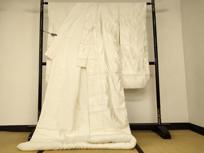 平和屋本店●白打掛　白無垢　和装　婚礼　結婚式　花嫁　神社挙式　唐織　飛鶴枝花文　逸品　AABJ2730fw
