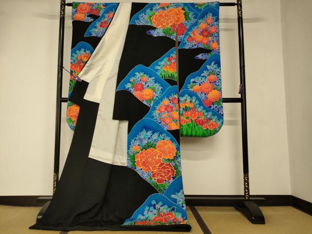 平和屋本店●お引きずり・お引き摺り・引き振袖 和装 結婚式 舞妓 芸妓 芸者 衣装 駒刺繍 山重ね草花文 暈し染め 黒地 逸品 AABJ2741fw