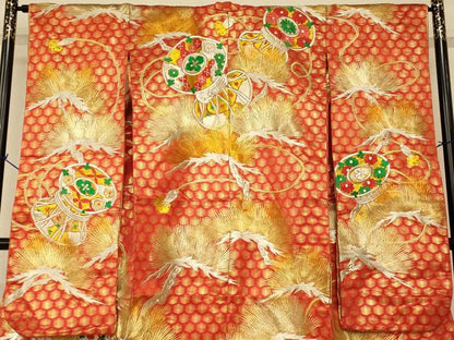 平和屋本店●色打掛　和装　婚礼　結婚式　花嫁　神社挙式　総刺繍　花鼓松文　金銀糸　逸品　AABJ2745fw