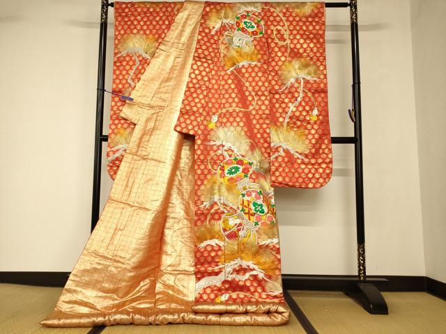 平和屋本店●色打掛　和装　婚礼　結婚式　花嫁　神社挙式　総刺繍　花鼓松文　金銀糸　逸品　AABJ2745fw