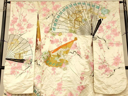 平和屋本店●色打掛　和装　婚礼　結婚式　花嫁　神社挙式　総刺繍　枝梅御所車扇子文　金銀糸　逸品　AABJ2747fw