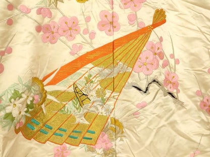 平和屋本店●色打掛　和装　婚礼　結婚式　花嫁　神社挙式　総刺繍　枝梅御所車扇子文　金銀糸　逸品　AABJ2747fw
