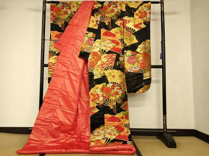 平和屋本店●色打掛　和装　婚礼　結婚式　花嫁　神社挙式　駒刺繍　吉祥花車扇子文　黒地　金銀糸　金通し地　逸品　AABJ2751fw