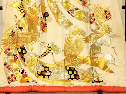平和屋本店●色打掛　和装　婚礼　結婚式　花嫁　神社挙式　駒刺繍　飛鶴束ね熨斗松梅文　金銀糸　逸品　AABJ2752fw