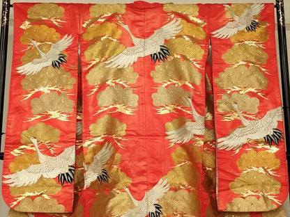 平和屋本店●色打掛　和装　婚礼　結婚式　花嫁　神社挙式　総刺繍　飛鶴松文　金銀糸　逸品　AABJ2760fw