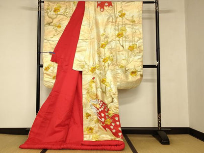 平和屋本店●色打掛　和装　婚礼　結婚式　花嫁　神社挙式　駒刺繍　枝梅孔雀文　金銀糸　逸品　AABJ2762fw