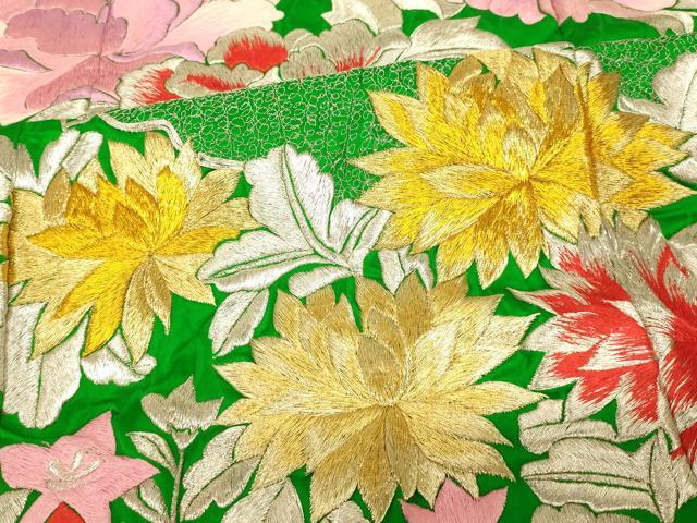 平和屋本店●お引きずり・お引き摺り・引き振袖　和装　結婚式　舞妓　芸妓　芸者　衣装　駒刺繍　草花雲取り文　金銀糸　逸品　AABJ2766fw