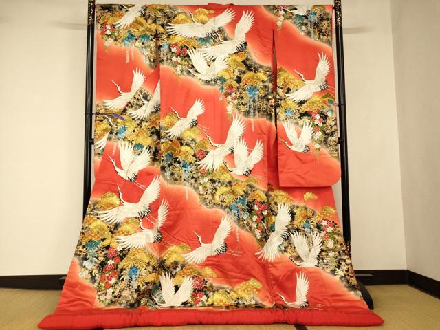 平和屋本店●色打掛　和装　婚礼　結婚式　花嫁　神社挙式　駒刺繍　飛鶴枝垂れ花松文　暈し染め　金銀糸　金銀彩　逸品　AABJ2771fw