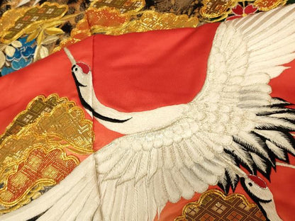 平和屋本店●色打掛　和装　婚礼　結婚式　花嫁　神社挙式　駒刺繍　飛鶴枝垂れ花松文　暈し染め　金銀糸　金銀彩　逸品　AABJ2771fw