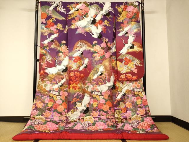 平和屋本店●色打掛　和装　婚礼　結婚式　花嫁　神社挙式　唐織　飛鶴草花山重ね文　暈し染め　金銀糸　金通し地　逸品　AABJ2774fw