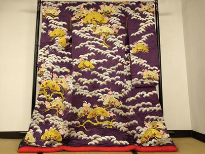 平和屋本店●色打掛　和装　婚礼　結婚式　花嫁　神社挙式　総刺繍　枝梅松文　金銀糸　逸品　AABJ2785fw