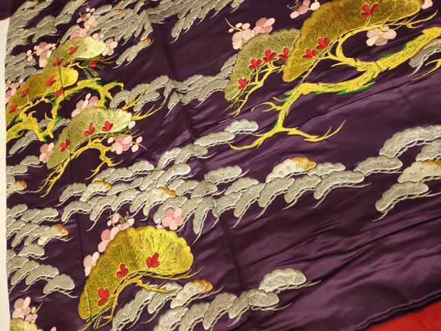 平和屋本店●色打掛　和装　婚礼　結婚式　花嫁　神社挙式　総刺繍　枝梅松文　金銀糸　逸品　AABJ2785fw