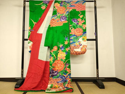 平和屋本店●お引きずり・お引き摺り・引き振袖　和装　結婚式　舞妓　芸妓　芸者　衣装　駒刺繍　吉祥草花文　逸品　AABJ2787fw