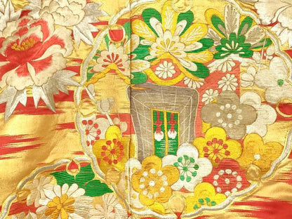 平和屋本店●色打掛　和装　婚礼　結婚式　花嫁　神社挙式　駒刺繍　飛鶴御所車丸文　金銀糸　逸品　AABJ2788fw