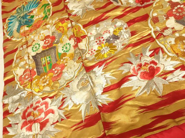 平和屋本店●色打掛　和装　婚礼　結婚式　花嫁　神社挙式　駒刺繍　飛鶴御所車丸文　金銀糸　逸品　AABJ2788fw