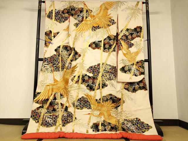 平和屋本店●色打掛　和装　婚礼　結婚式　花嫁　神社挙式　駒刺繍　飛鶴吉祥笹竹文　金銀糸　逸品　AABJ2789fw