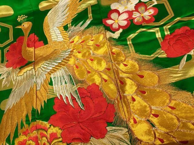 平和屋本店●色打掛　和装　婚礼　結婚式　花嫁　神社挙式　駒刺繍　孔雀枝梅文　金銀糸　逸品　AABJ2790fw